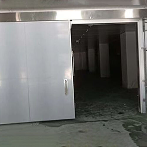 Manual Sliding Cold Storage Door , Durable Cold Room Sliding Door For Fruit / Vegetable Storage