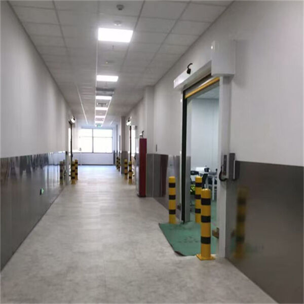 2.5m/s Quick-Acting PVC Industrial High Speed Roll Up Door For Forklift Traffic Passages