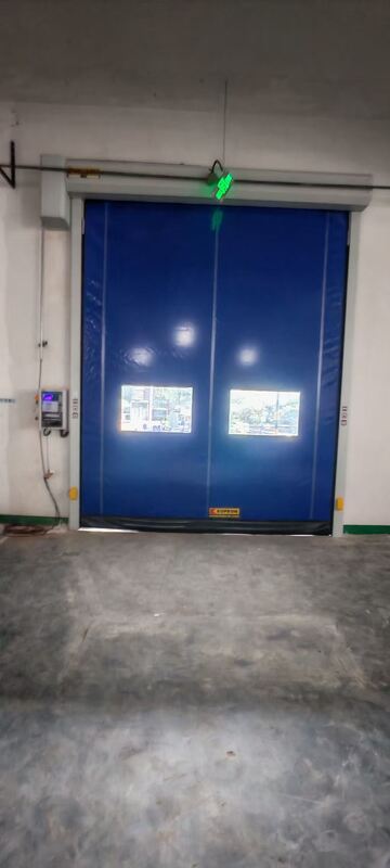 Anti-Collision Breakaway Auto-Reset PVC High Speed Zipper Door For Forklift Traffic Openings