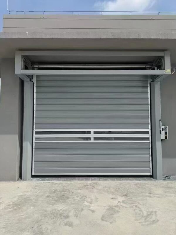 Beaufort 10 Wind Resistant Spiral High Speed Door with 40mm Insulated Panels for Coastal Industrial Facilities