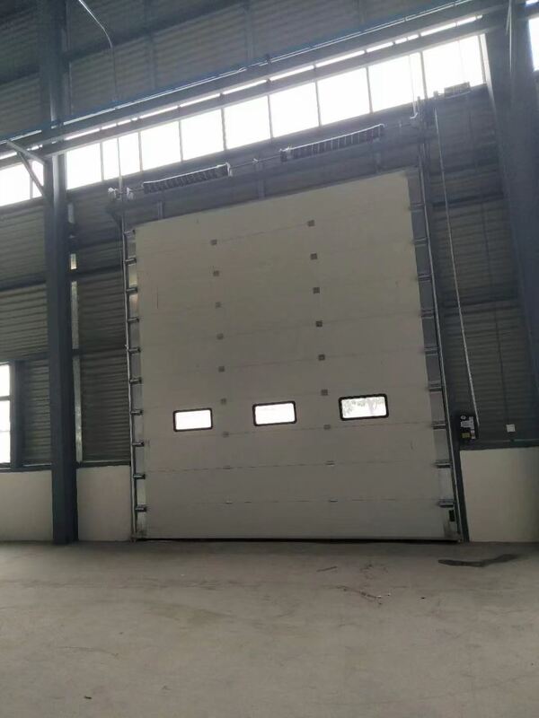 Thermal Insulated Reinforced Industrial Sectional Overhead Door with 40mm Panel for Factory Main Gates