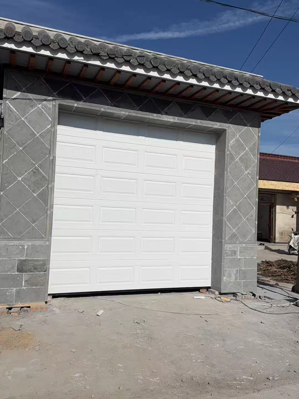 Reinforced Insulated Sectional Garage Door with 1.5 mm Embedded Steel Plate and ± 0.5 mm Panel Straightness for Heavy Daily Use